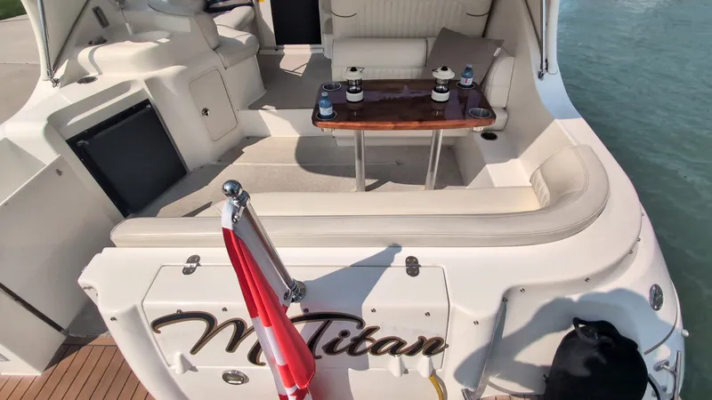 Slide: The Image of 1990 Cruisers Yachts 3375 - 7840966