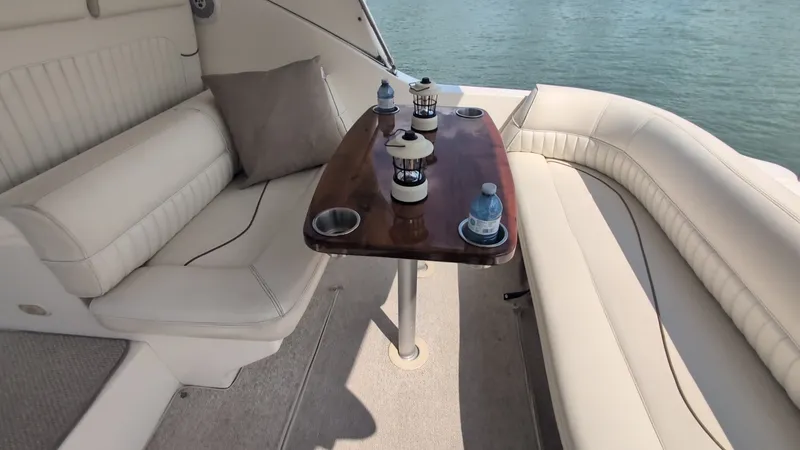 Slide: The Image of 1990 Cruisers Yachts 3375 - 7840969