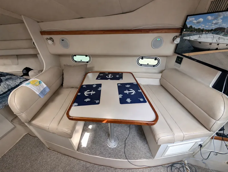 Slide: The Image of 1990 Cruisers Yachts 3375 - 7840989