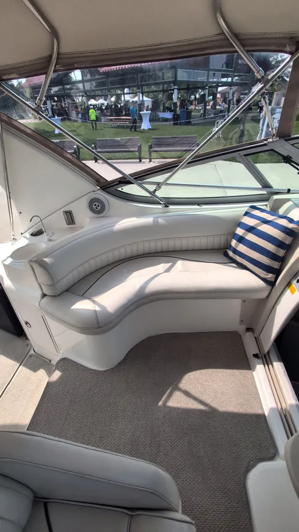 Slide: The Image of 1990 Cruisers Yachts 3375 - 7840976
