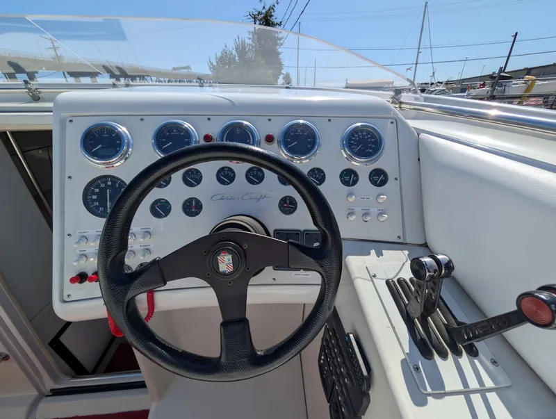 Slide: The Image of 1988 Chris Craft 375 Stinger - 7841047