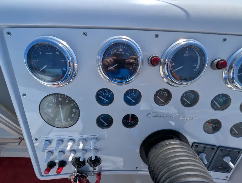 Slide: The Image of 1988 Chris Craft 375 Stinger - 7841048