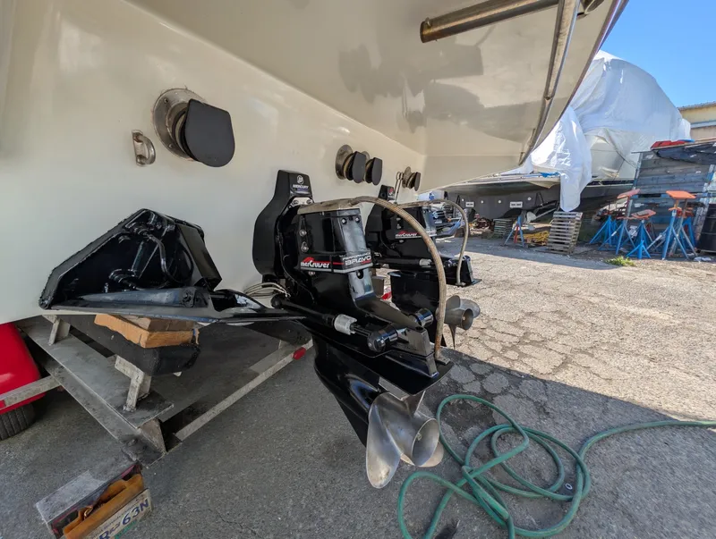 Slide: The Image of 1988 Chris Craft 375 Stinger - 7841026