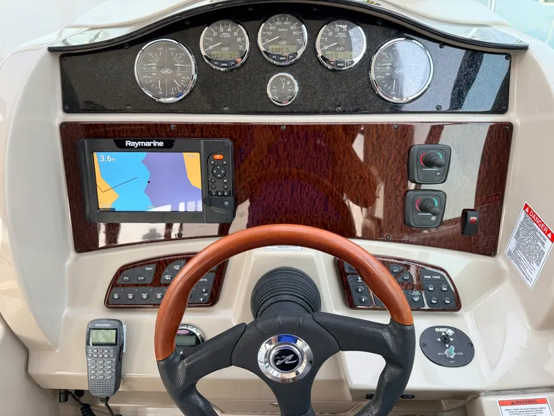 Slide: The Image of 2008 Sea Ray 290 Sundancer - 7841170
