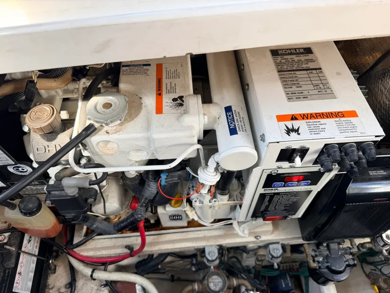 Slide: The Image of 2008 Sea Ray 290 Sundancer - 7841220