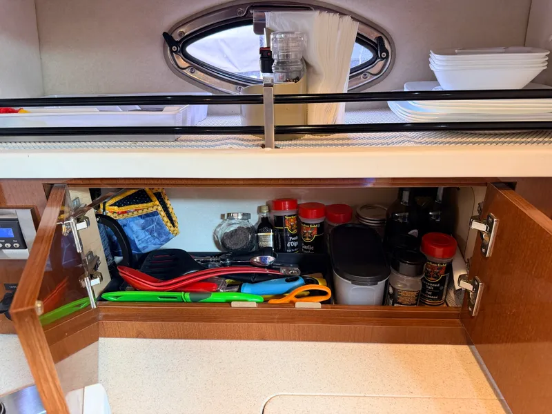 Slide: The Image of 2008 Sea Ray 290 Sundancer - 7841199