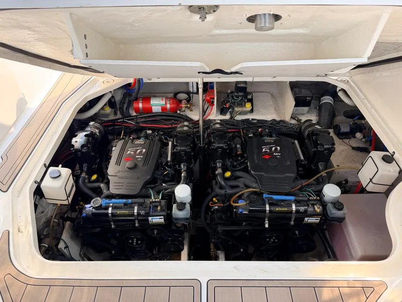 Slide: The Image of 2008 Sea Ray 290 Sundancer - 7841217