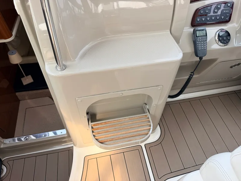 Slide: The Image of 2008 Sea Ray 290 Sundancer - 7841178