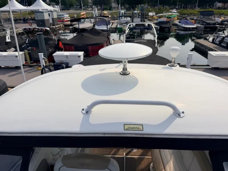Slide: The Image of 2008 Sea Ray 290 Sundancer - 7841187