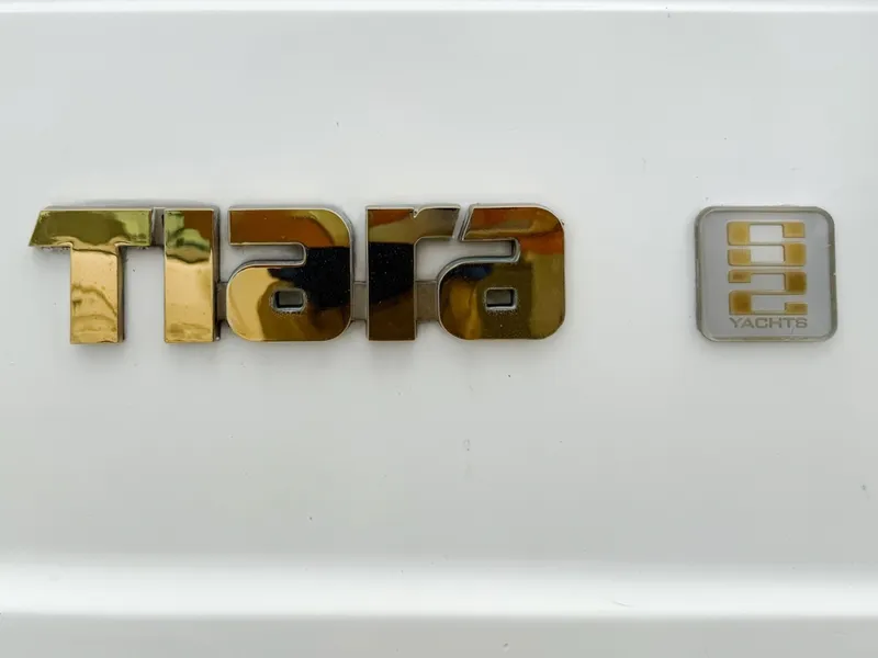 Slide: The Image of 1989 Tiara Yachts 3600 Convertible - 7841235