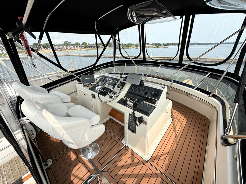 Slide: The Image of 1989 Tiara Yachts 3600 Convertible - 7841242