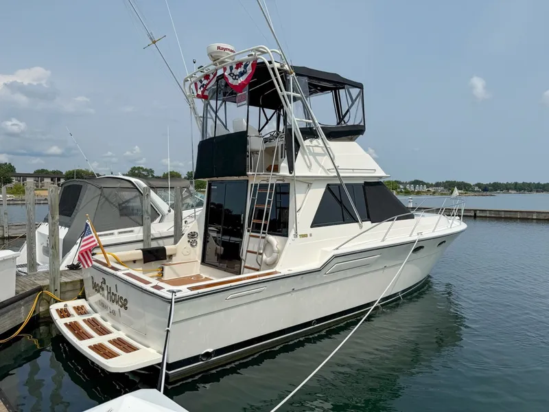 Slide: The Image of 1989 Tiara Yachts 3600 Convertible - 7841234