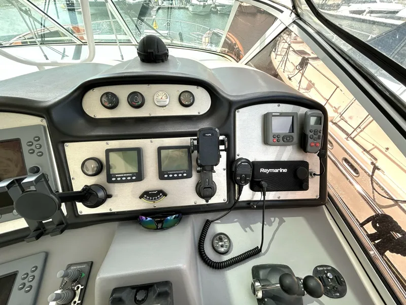 Slide: The Image of 2007 Cruisers Yachts 455 - 7841298