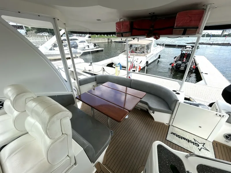 Slide: The Image of 2007 Cruisers Yachts 455 - 7841330