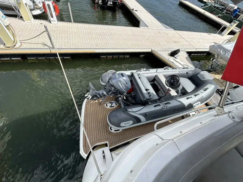 Slide: The Image of 2007 Cruisers Yachts 455 - 7841333