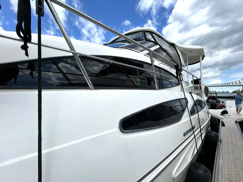 Slide: The Image of 2007 Cruisers Yachts 455 - 7841335