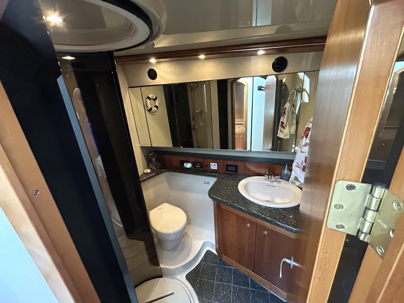 Slide: The Image of 2007 Cruisers Yachts 455 - 7841324