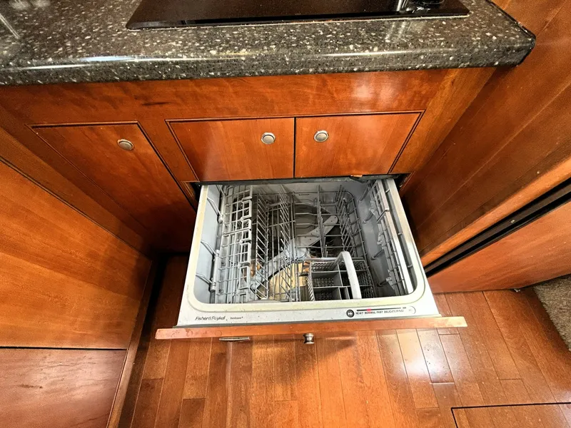 Slide: The Image of 2007 Cruisers Yachts 455 - 7841308