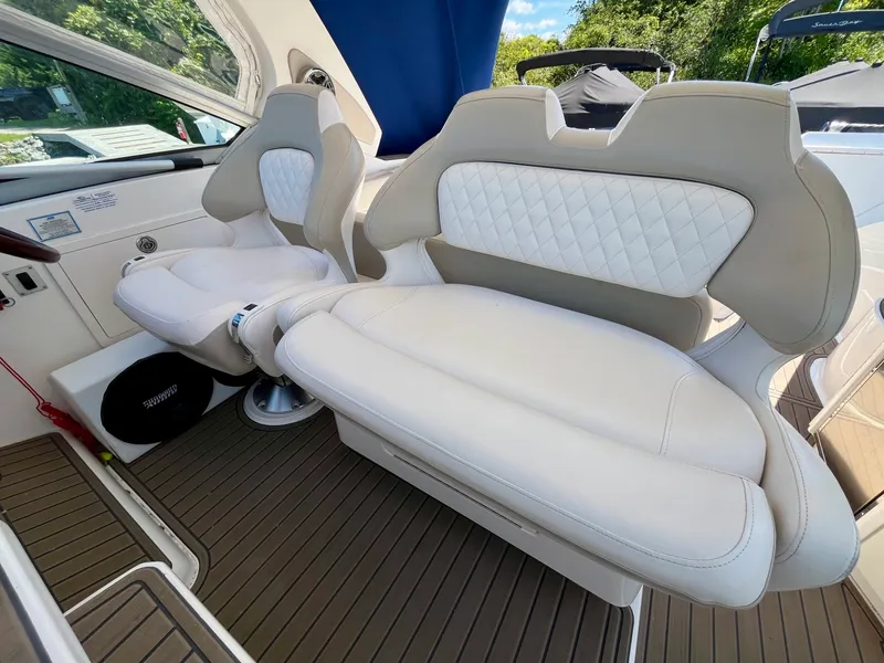Slide: The Image of 2012 Chaparral 330 Signature - 7841352