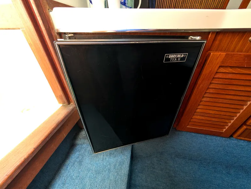 Slide: The Image of 1987 Sea Ray 270 Amberjack - 7841459