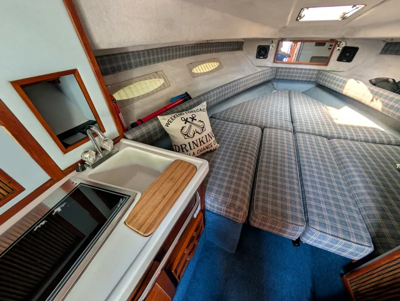 Slide: The Image of 1987 Sea Ray 270 Amberjack - 7841448