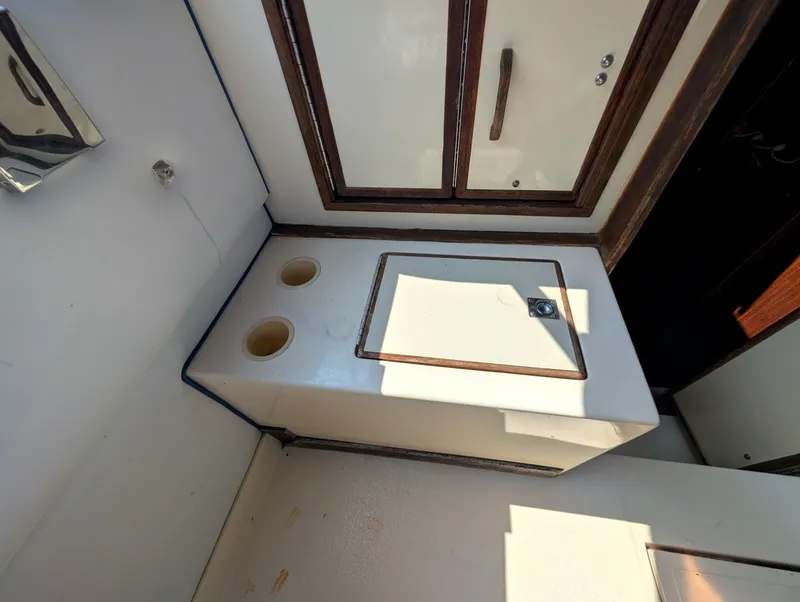 Slide: The Image of 1987 Sea Ray 270 Amberjack - 7841443