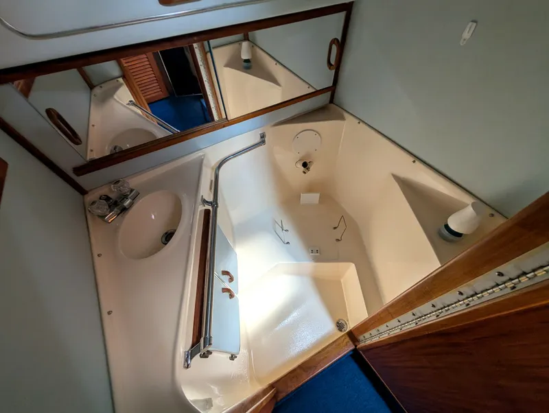 Slide: The Image of 1987 Sea Ray 270 Amberjack - 7841465