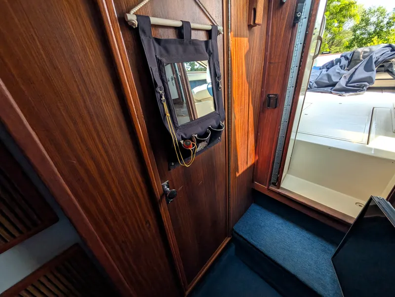 Slide: The Image of 1987 Sea Ray 270 Amberjack - 7841449