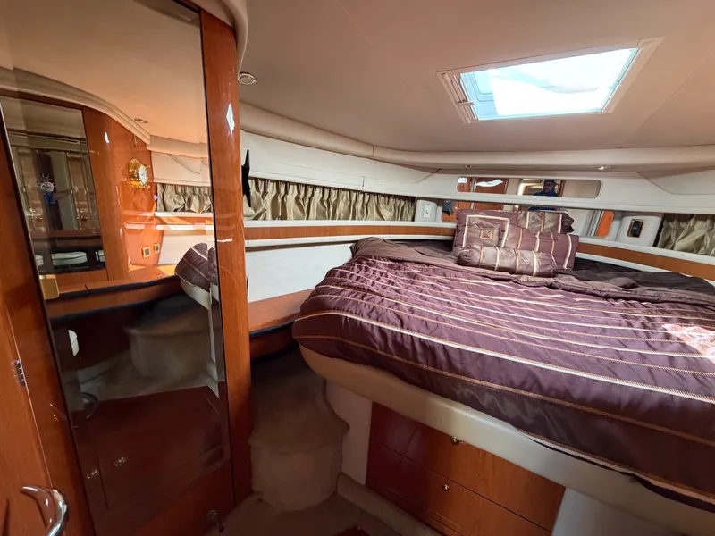 Slide: The Image of 2000 Sea Ray 460 Sundancer - 7841542