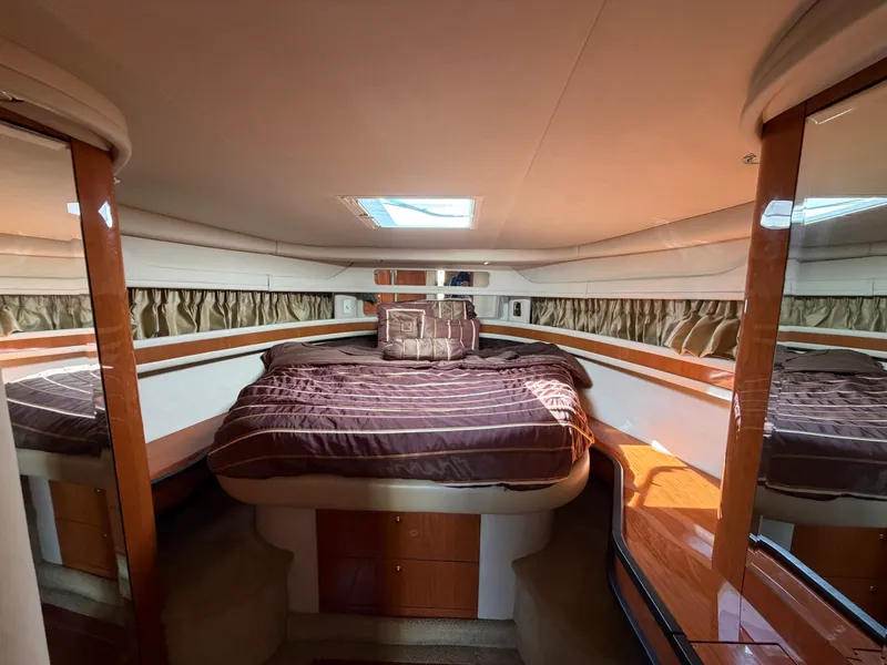 Slide: The Image of 2000 Sea Ray 460 Sundancer - 7841541