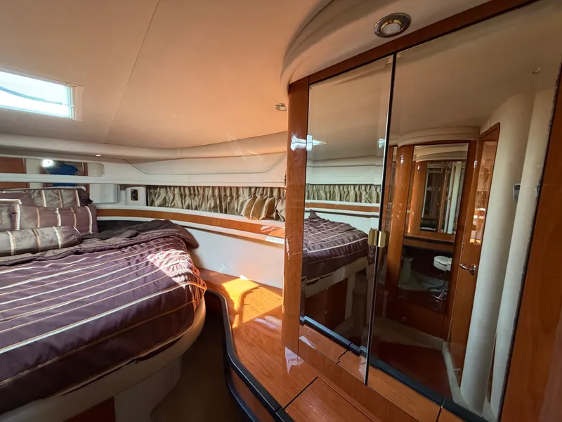 Slide: The Image of 2000 Sea Ray 460 Sundancer - 7841543