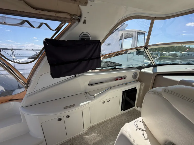 Slide: The Image of 2000 Sea Ray 460 Sundancer - 7841528