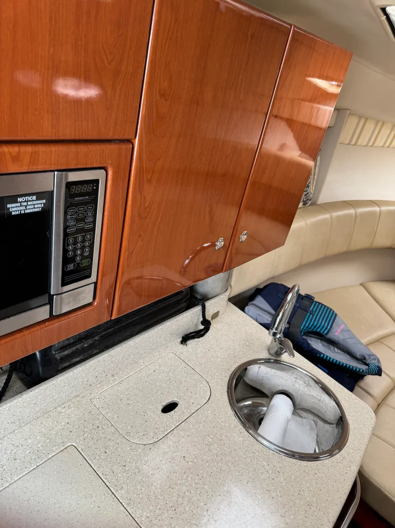 Slide: The Image of 2009 Formula 27 Performance Cruiser - 7841733