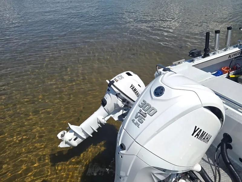 Slide: The Image of 2024 KingFisher 2425 Escape HT - 7841835