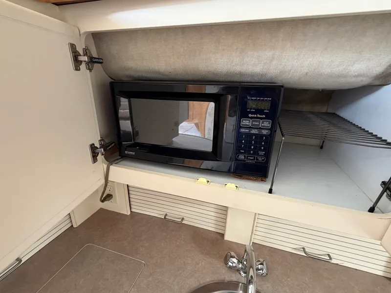 Slide: The Image of 1996 Carver 325 Aft Cabin Motor Yacht - 7842042