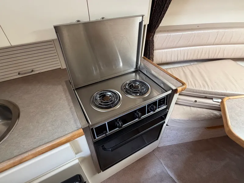Slide: The Image of 1996 Carver 325 Aft Cabin Motor Yacht - 7842038