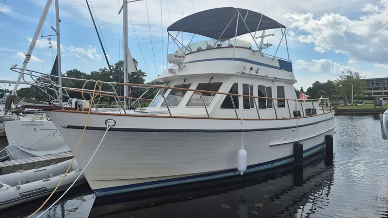 Slide: The Image of 1985 Ocean Alexander 38 Double Cabin - 7842057