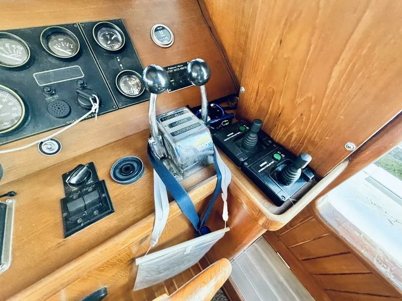 Slide: The Image of 1987 Bestway Labelle 40 - 7842177