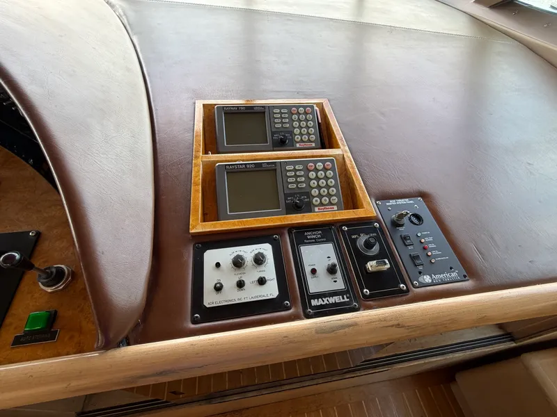 Slide: The Image of 1990 Heisley Custom 70 - 7842261