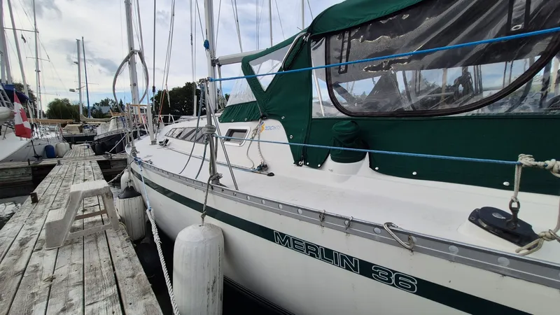 Slide: The Image of 1988 Canadian Sailcraft CS 36 MERLIN - 7842314