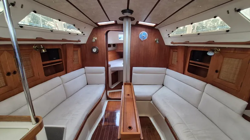Slide: The Image of 1988 Canadian Sailcraft CS 36 MERLIN - 7842295