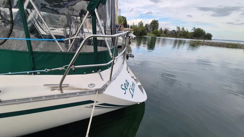 Slide: The Image of 1988 Canadian Sailcraft CS 36 MERLIN - 7842315