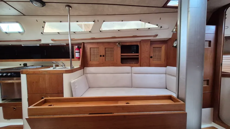 Slide: The Image of 1988 Canadian Sailcraft CS 36 MERLIN - 7842303