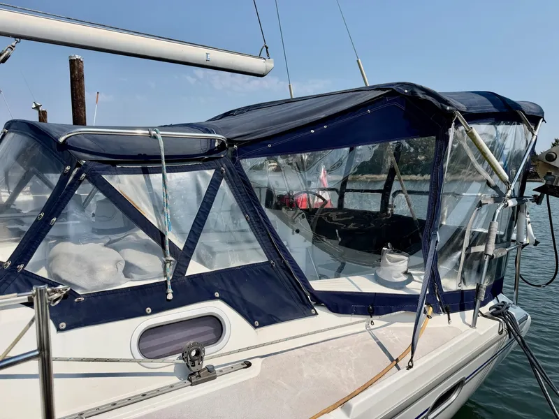 Slide: The Image of 2003 Catalina 350 - 7842320