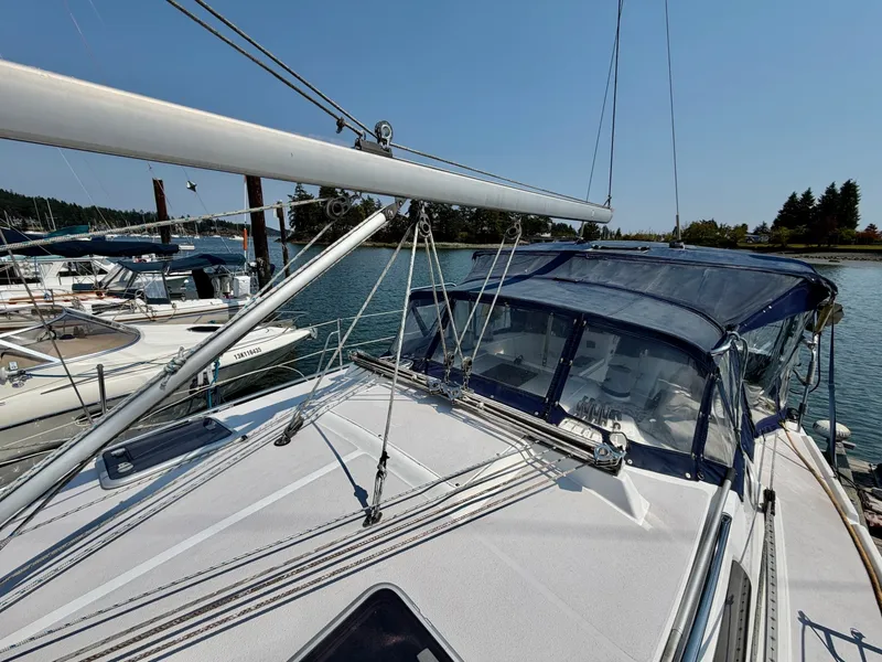 Slide: The Image of 2003 Catalina 350 - 7842322