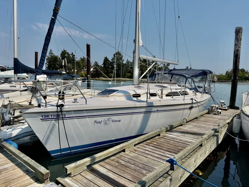 Slide: The Image of 2003 Catalina 350 - 7842318