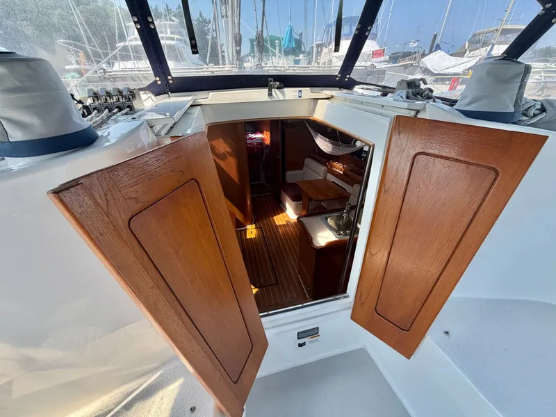Slide: The Image of 2003 Catalina 350 - 7842333