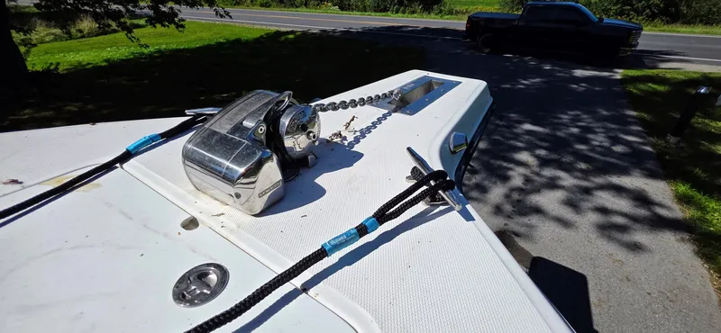 Slide: The Image of 2005 Angler 2700 CC - 7842416