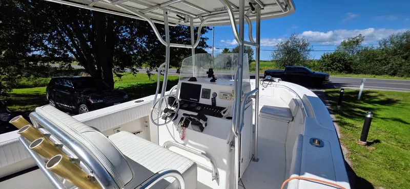 Slide: The Image of 2005 Angler 2700 CC - 7842412
