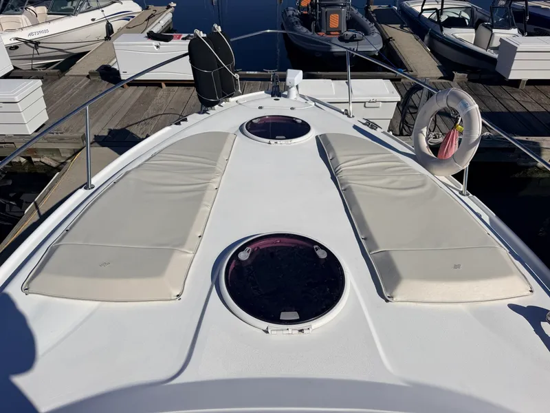 Slide: The Image of 2003 Four Winns 298 Vista - 7842476